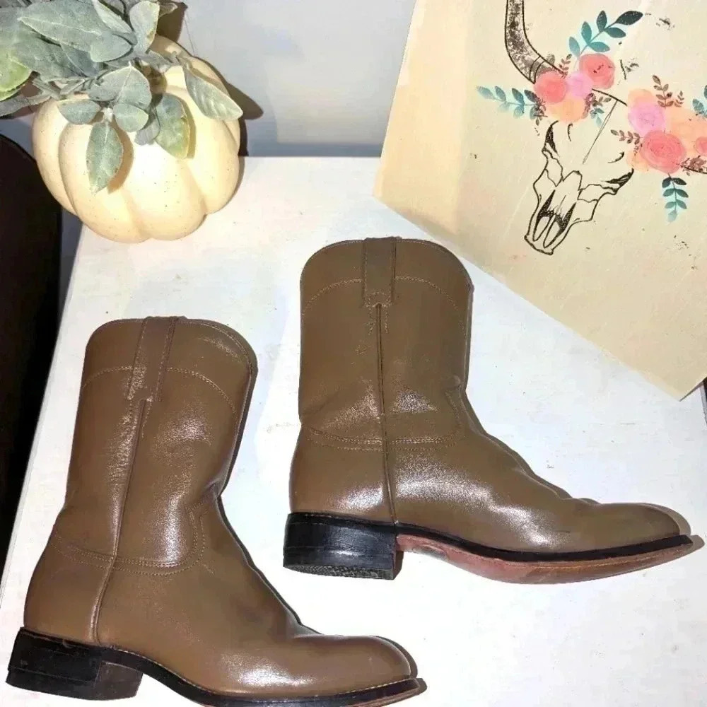 Vintage Justin Western roper boots (1980s era)